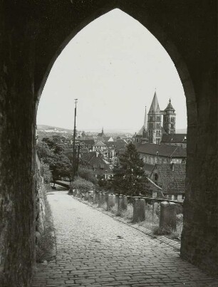 Esslingen, Stadtansicht : Esslingen. Stadtansicht mit Stadtkirche Sankt Dionysius. Blick nach Nordwesten