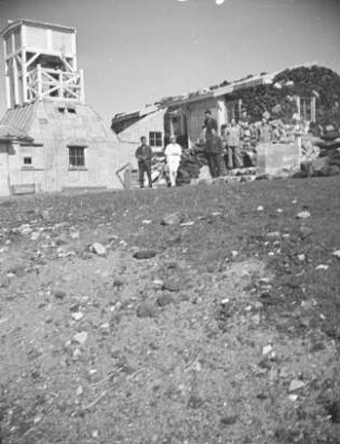 Observatorium auf dem Fuji-san : Observatorium auf dem Fuji-san. Ansicht mit Besuchern