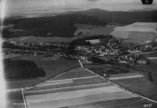 Hohburg von Süden : Blick zu den Hohburger Bergen