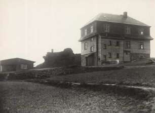 Satzung, Schutzhaus auf dem hirtenstein mit Gaststätte