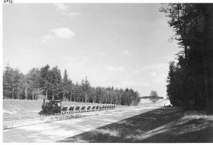 Trassierung zwischen Perouse und Rutesheim 1938 Fertige Betonfahrbahndecke