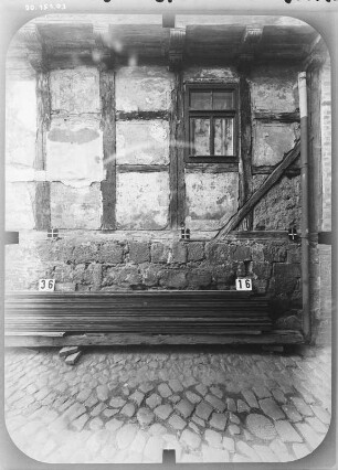 Quedlinburg, Breite Straße 32. Kaufmannshof (Baubeginn 1562). Hoffront