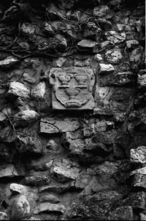 Staufen: Staufener Burg; Wappen am Eingangstor
