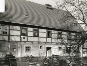 Dresden-Strehlen, Altstrehlen 10. Wohnstallhaus (1814). Hofansicht
