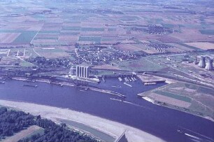 Rhein vor dem Ausbau 1962 bei Godorf