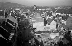 Freiburg i. Br.: Blick vom Martinstor zur Kaiserstraße
