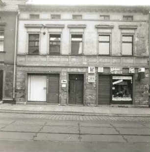 Cottbus, Friedrich-Ebert-Straße 14. Wohnhaus mit Laden (2.H.19.Jh.). Straßenfront