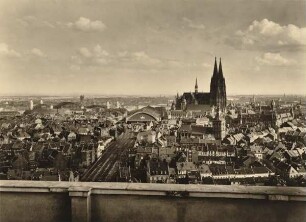 Blick vom Hochhaus am Hansaring