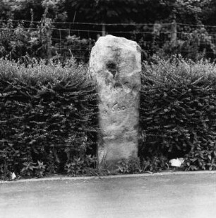Streitstein (Stein, Streitstein); Heppenheim, Darmstädter Straße (B3)