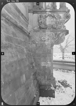 Moritzmonument : Dresden-Altstadt, Brühlsche Terrasse, Ecke Jungfernbastei. Moritzmonument (1553; Hans Walther II). Unterer Teil