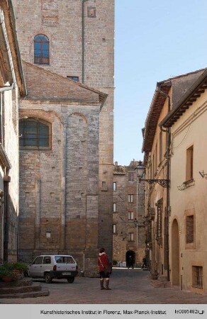 Piazza San Giovanni, Volterra