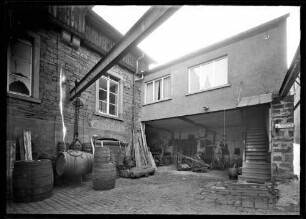 Lehmgrubenweg, Weinhandlung und Küferei M. Götz
