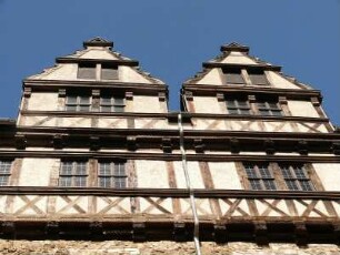 Fachwerk-Giebel von Wohngebäuden, Burg Falkenstein