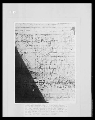 Ramses 3. mit Gefangenen vor Amun-Re