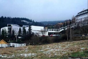 Blick auf den Hotelkomplex "Werra Park" am Sommerberg