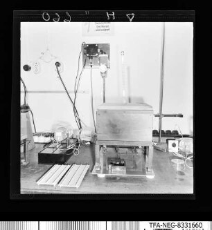 Paf techn. Herstellung, Apparaturen, Foto 1983