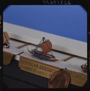 Miniaturmodell eines ägyptischen Kriegsschiffes von Ramses III von ca. 1600 v. Chr.