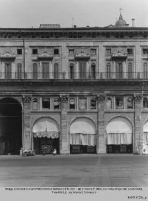 Palazzo dei Banchi, Bologna