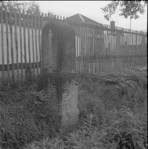 Glauchau, Lichtensteiner Straße, Flur-2922, königlich sächsischer Meilenstein