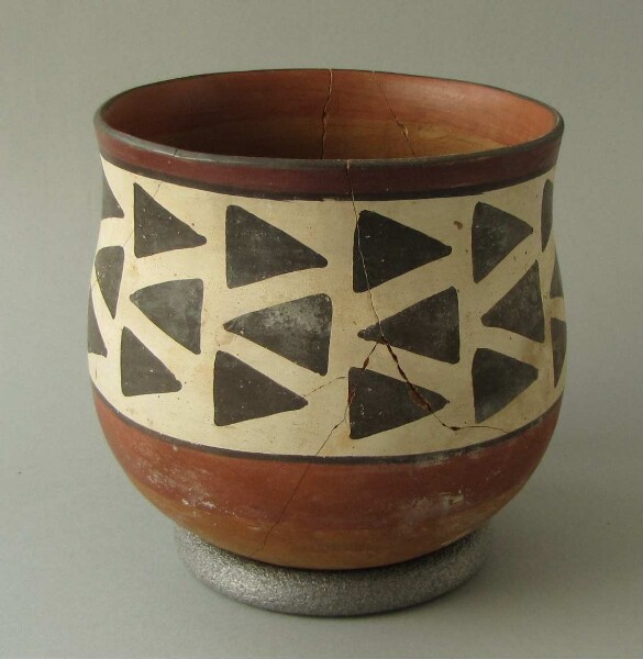 Clay vessel