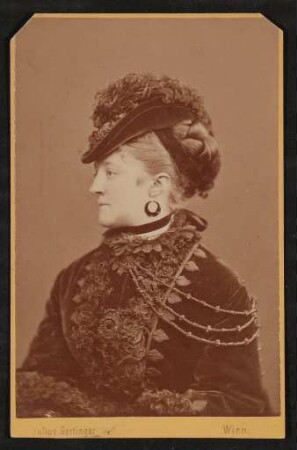 Portrait von Laura Periz, geb. Fohleutner, Hofmannsthals Tante mütterlicherseits
