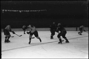 Garmisch-Paartenkirchen: Eisstadion, Eishockey Länderspiel, Deutschland gegen UdSSR, 0:13, Wettspiel