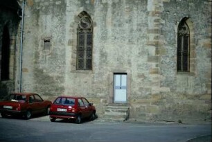 Chorabschluss an der Südostecke der Stadtkirche St. Andreas; gotische Fenster, Blendnische