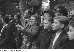 Zuschauer an der Rennstrecke