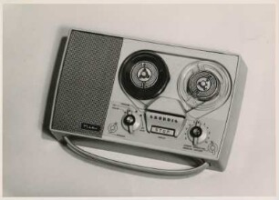 Grundig Tonbandbox "Niki SKL" von Heinz R. Hübner