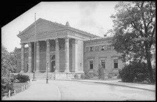 Budapest. Stadtwäldchen, Künstlerhaus (1877) : Budapest. Altes Künstlerhaus (1875-1877; Adolf Láng) im Stadtwäldchen