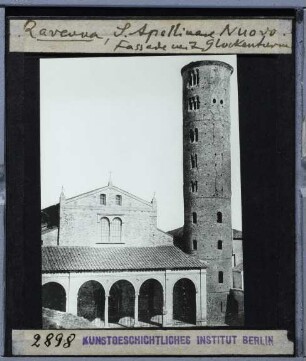 Ravenna, S. Apollinare Nuovo : Fassade und Glockenturm