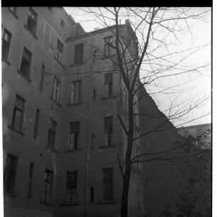 Negativ: Ruine, Elßholzstraße 7, 1955