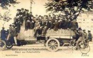 Lastwagen als Busersatz während des Verkehrsstreiks