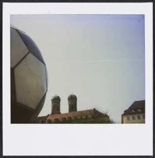 Fussball am Rathausplatz in München