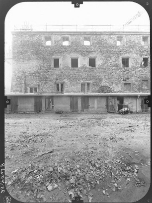 Trebsen/Mulde. Schloß (1509-1527). Rückseite (Teilansicht) mit Schuppenanbau von Nordost
