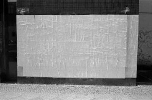 Berlin-Kreuzberg : In Berlin-Kreuzberg, Schlesische Strasse; Hommage à Piero Manzoni
