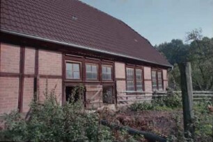 Hohenfelder Damm 2: Forstamt Trittau, Nebengebäude: Teilansicht