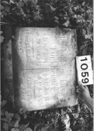 Grabstein 1059 (Detailaufnahme)