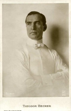 Porträt Theodor Becker (1880-1952; Schauspieler). Fotografie (Weltpostkarte). Berlin, um 1925