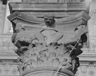 Kapitell mit Evangelistensymbolen