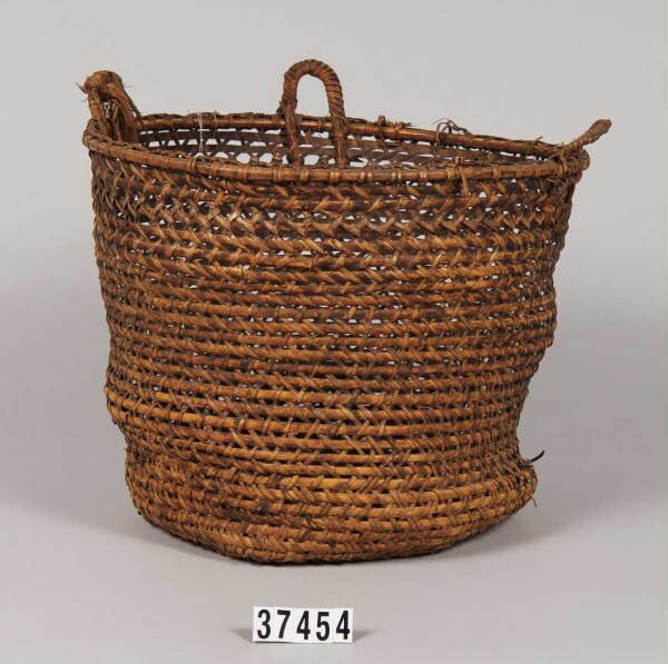 Carrying basket