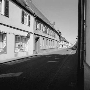 Oestrich-Winkel, Rheingaustraße 58