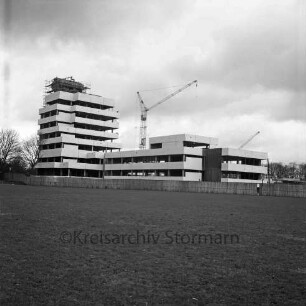 Rathaus: im Rohbau: Blick vom Stormarnplatz nach Nordosten