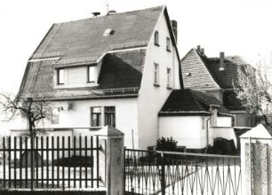 Radebeul, Mittlere Bergstraße 12. Wohnhaus (1910/1915)