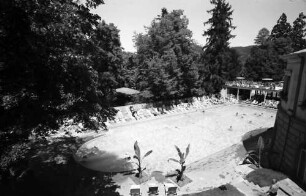 Badenweiler: Einweihungsfeier Markgrafenbad; Freibassin
