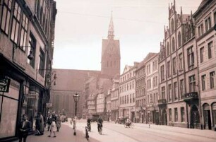Hannover: Schmiedestraße mit Marktkirche [St. Georgii et Jacobi]