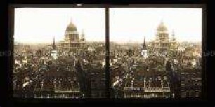 Blick über die Stadt zur St. Martin Kirche und St. Pauls Cathedral, London