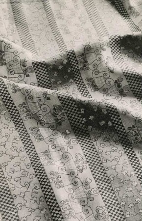 Gruppe 28: Kunst und Kunsthandwerk / Abt. 6: Stoffe, Batik, Stickerei von Georg Muche