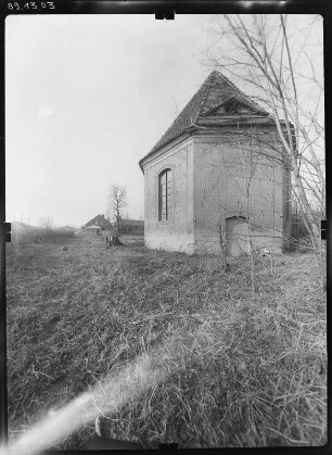 Saßleben (Calau-Saßleben). Dorfkirche (15. Jh., Erweiterung 1775). Ansicht von Osten