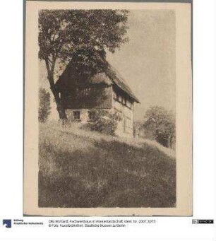 Fachwerkhaus in Wiesenlandschaft